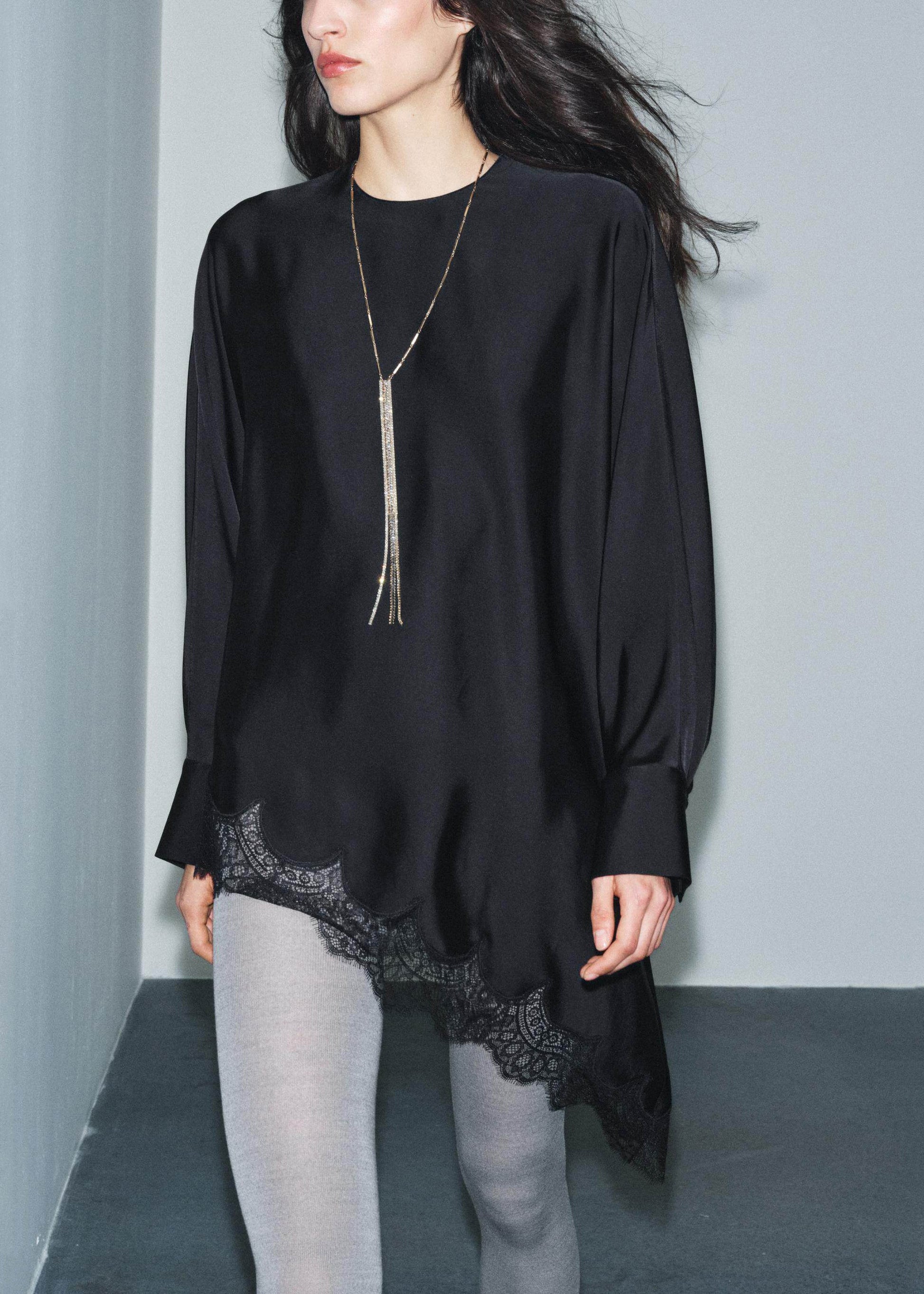 Women's Long Sleeve Shirt Asymmetrical Patchwork Lace Neckline 1