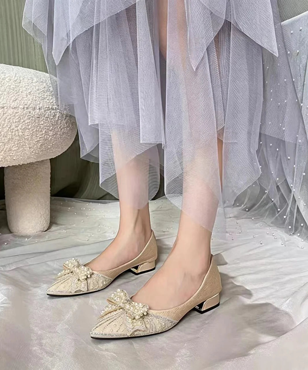 Women's Low Heel Pumps Pointed Toe Bow Detail 1