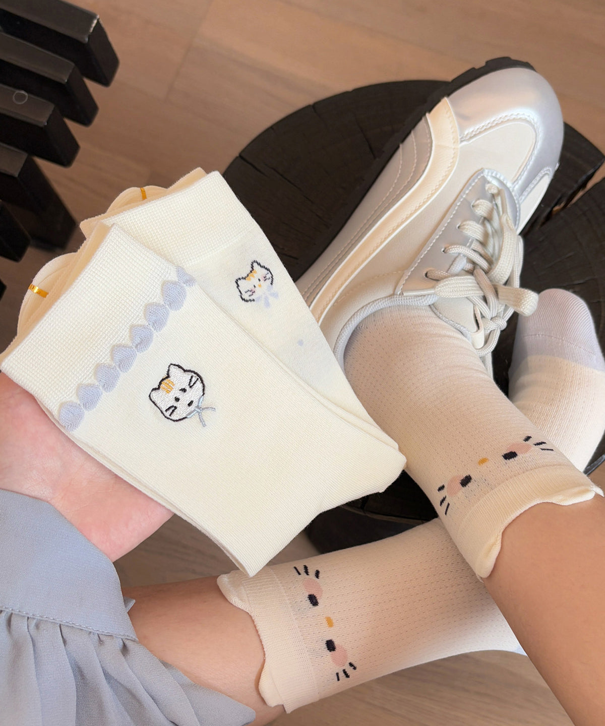 Women's Mid Socks Cartoon Cat Jacquard Design 2