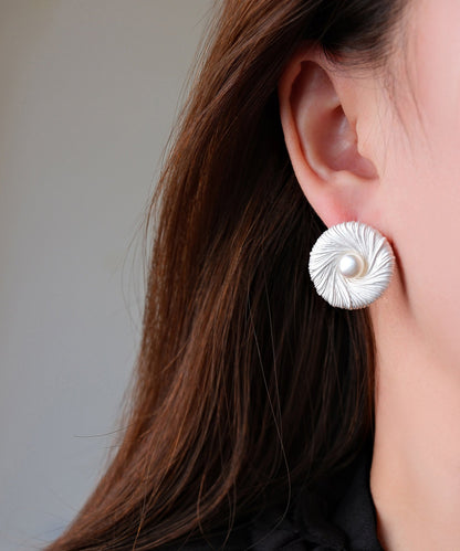 Women's Pearl Stud Earrings Modern Style 1