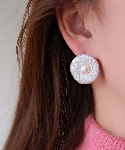 Women's Pearl Stud Earrings Modern Style 3
