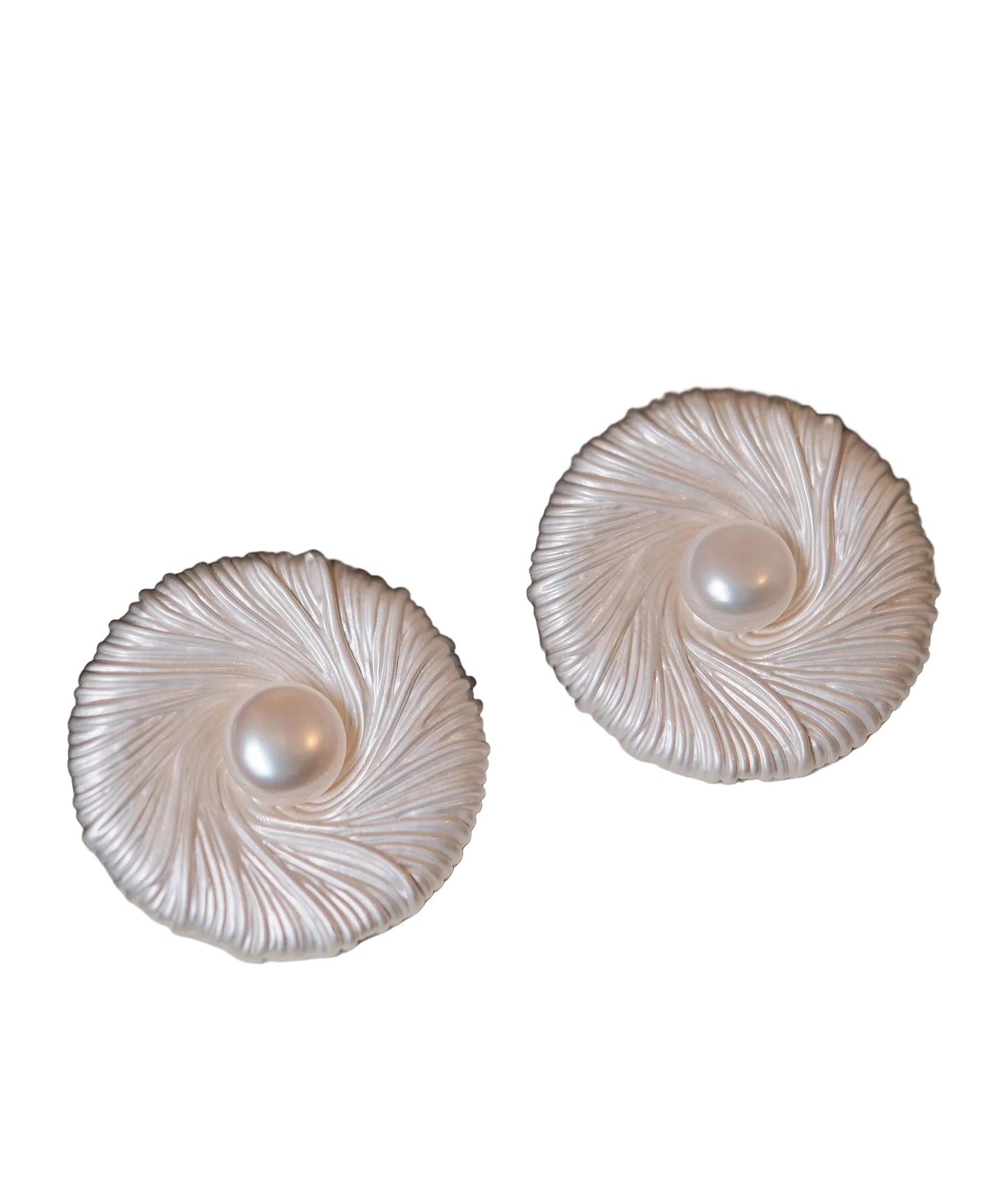 Women's Pearl Stud Earrings Modern Style 4