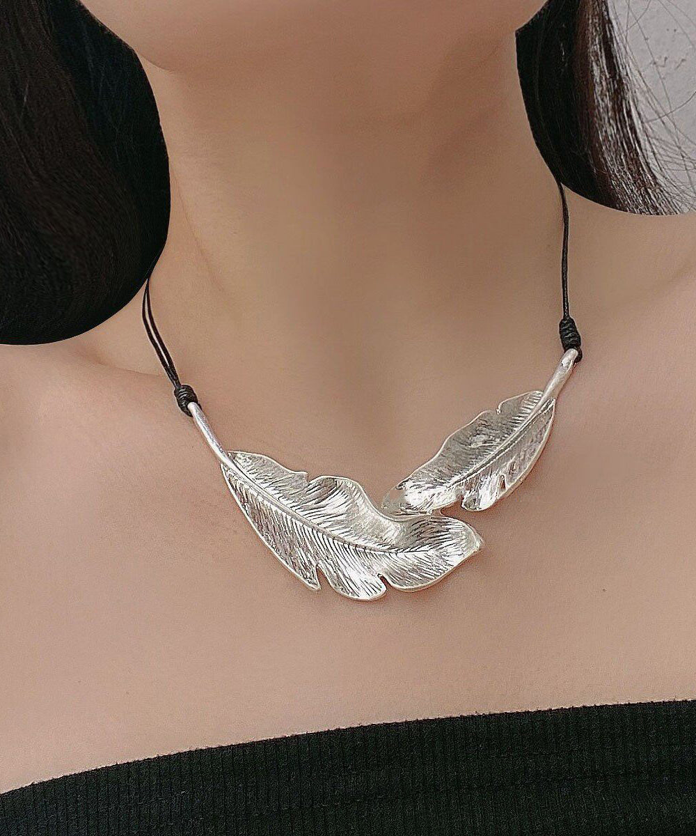 Women's Pendant Necklace Feather Design Rope Style 0