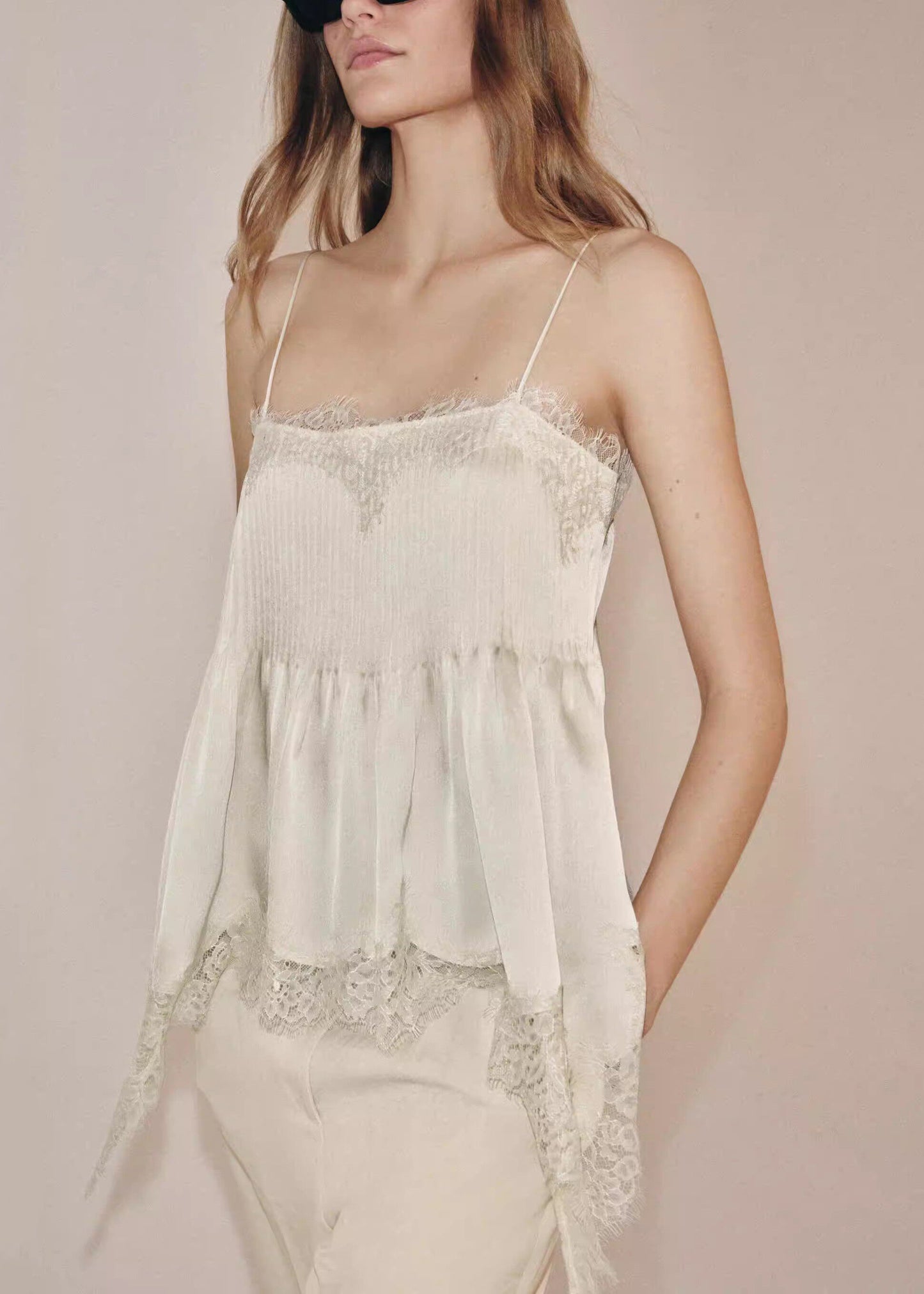 Women's Sleeveless Top Asymmetrical Lace Patchwork 1