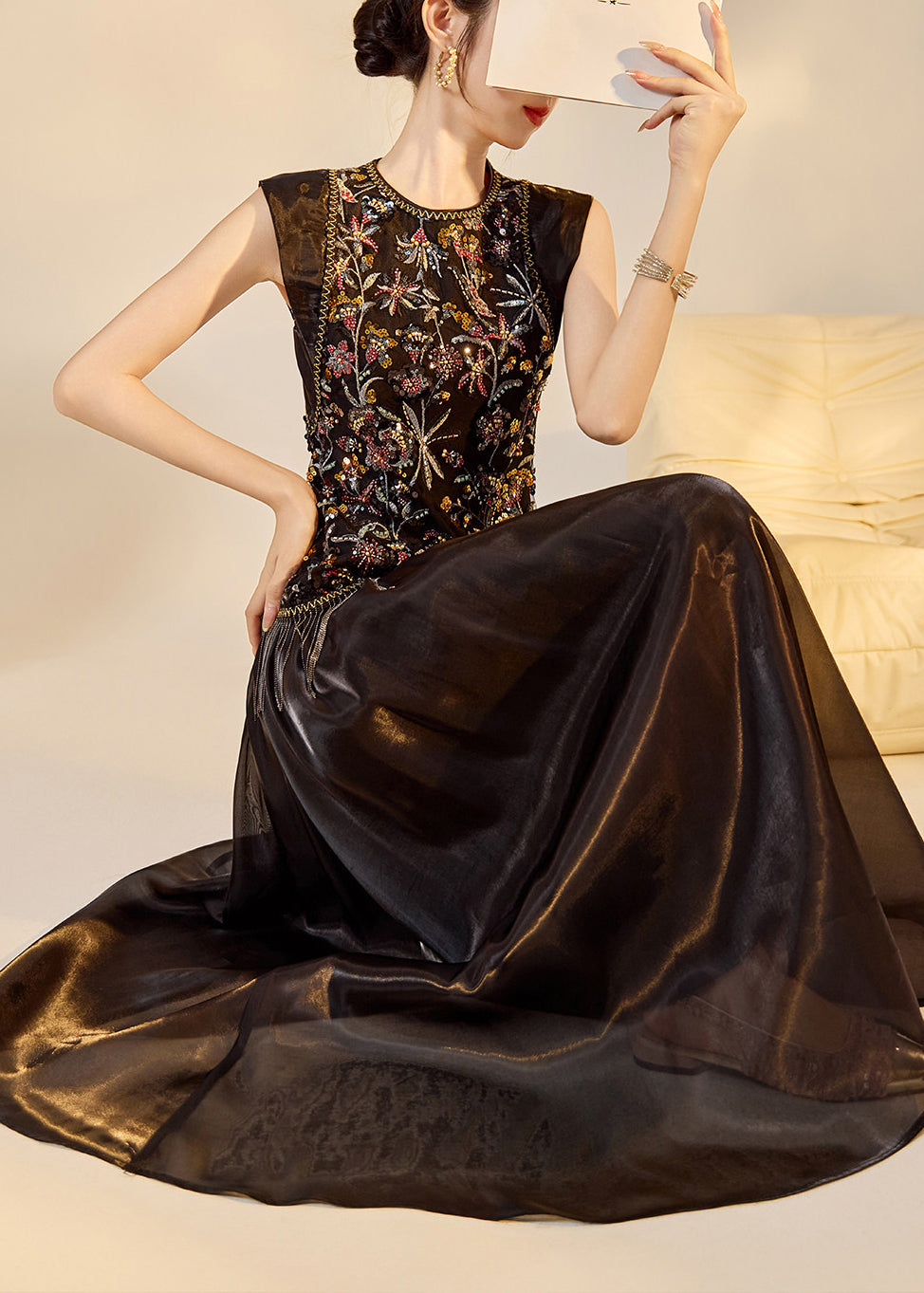 Women's Sleeveless Two-Piece Set Embroidered with Tassel Detail 2