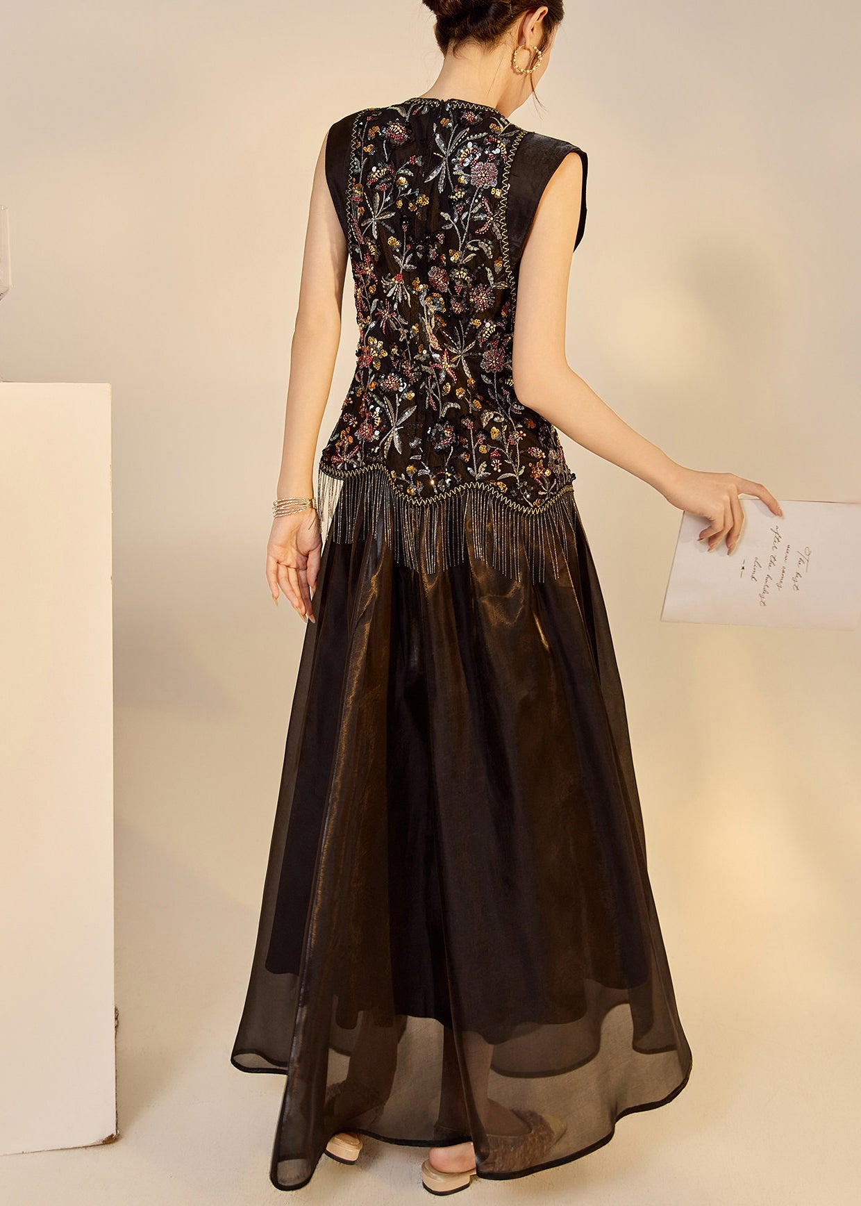 Women's Sleeveless Two-Piece Set Embroidered with Tassel Detail 3
