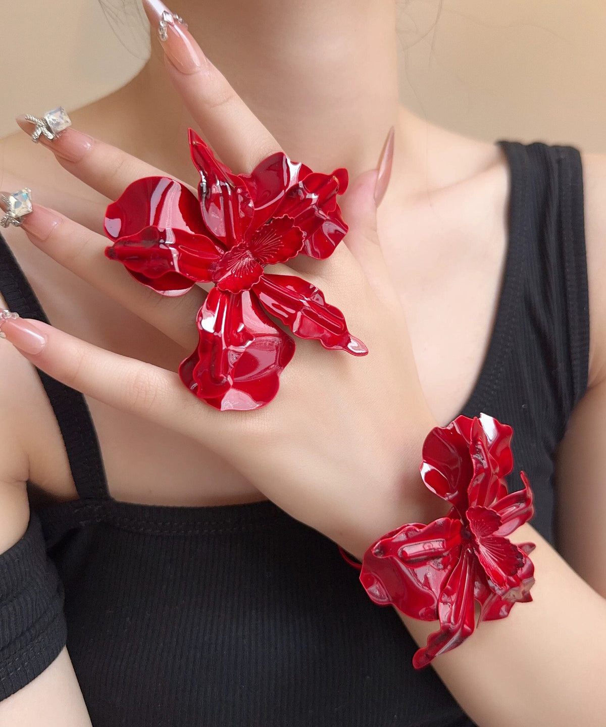Women's Two-Piece Floral Metal Ring and Cuff Set 0
