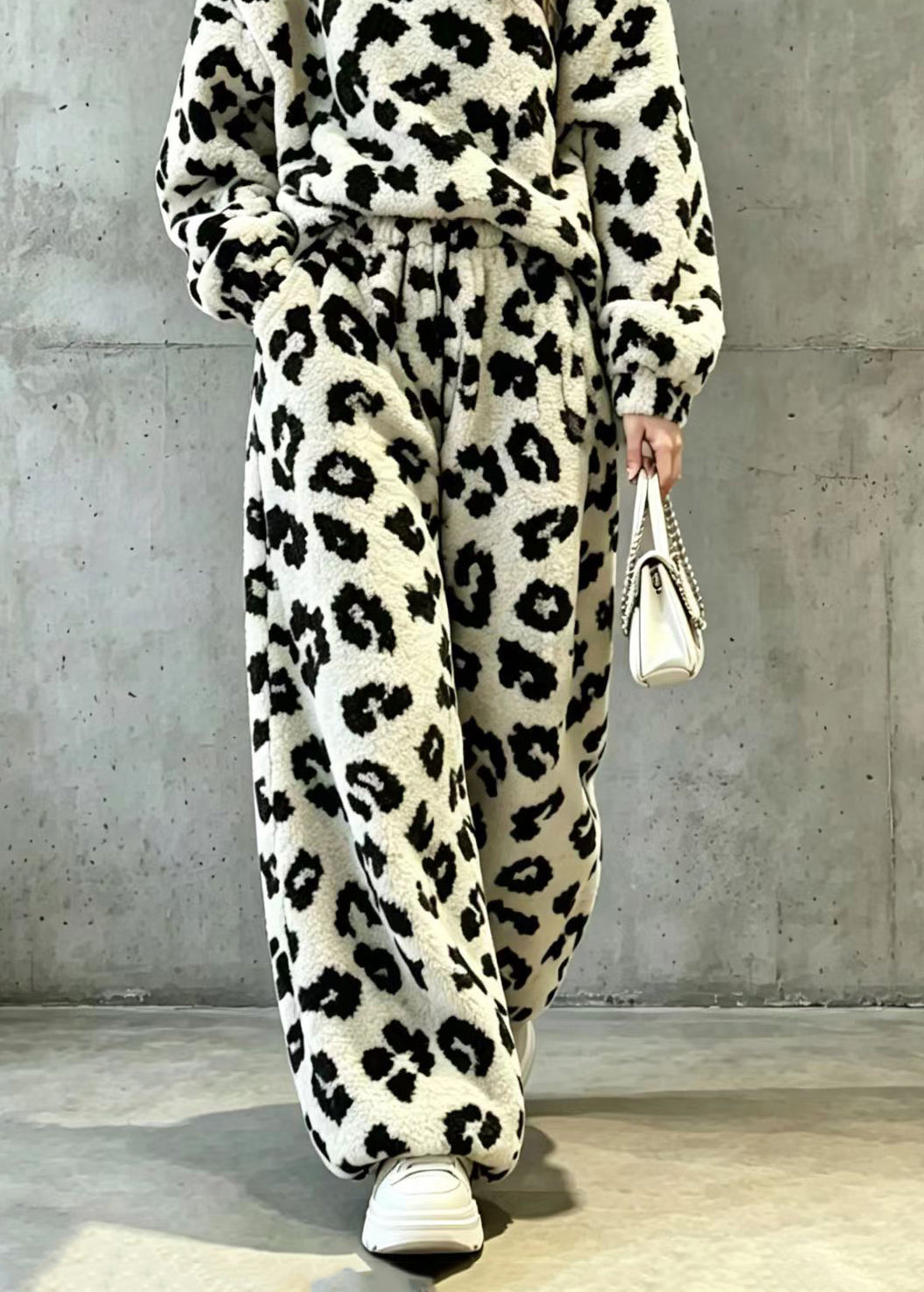 Women's Two-Piece Set Stand Collar Zippered Teddy Style 3