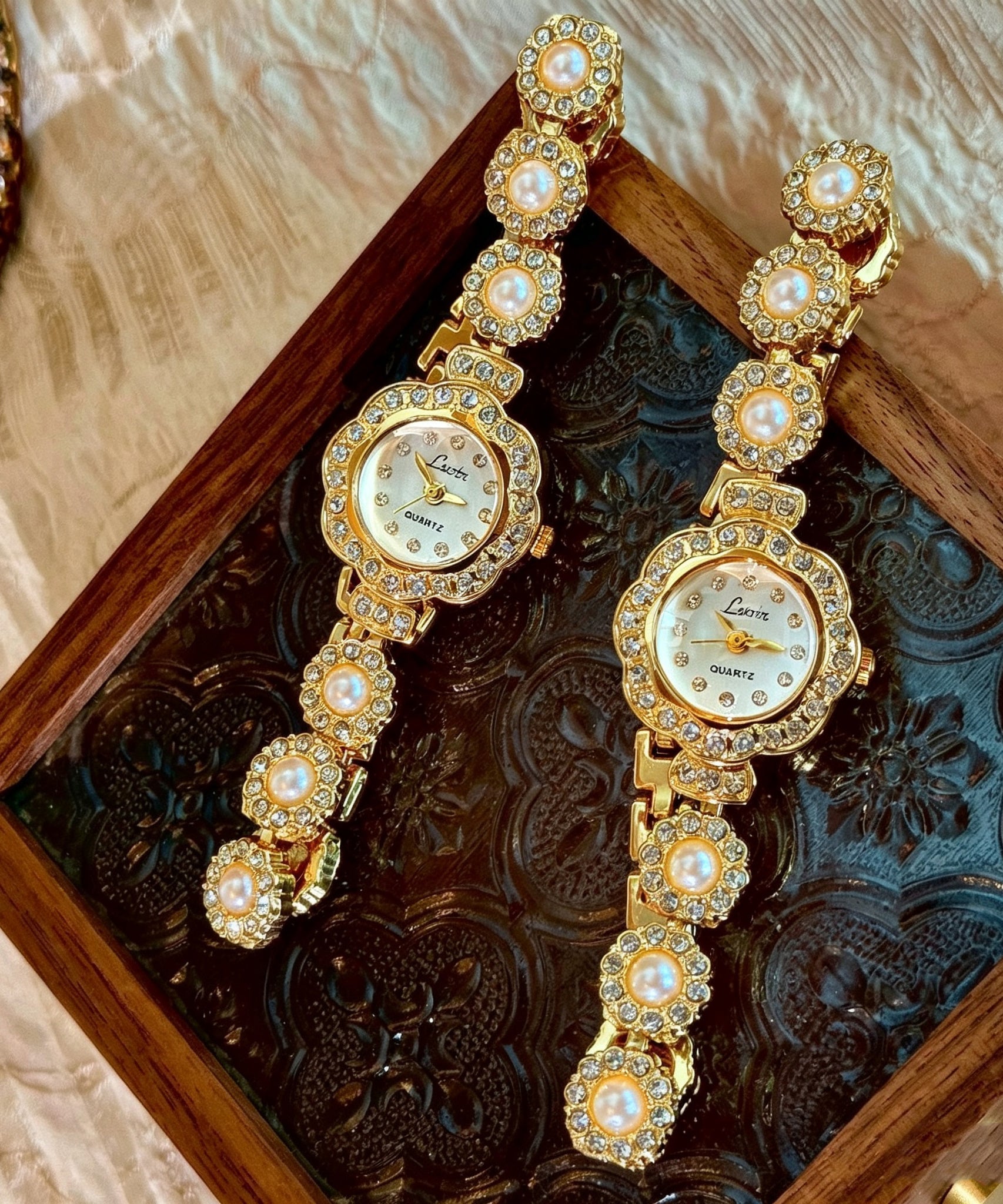 Women's Wristwatch Floral Design Pearl Accent 1