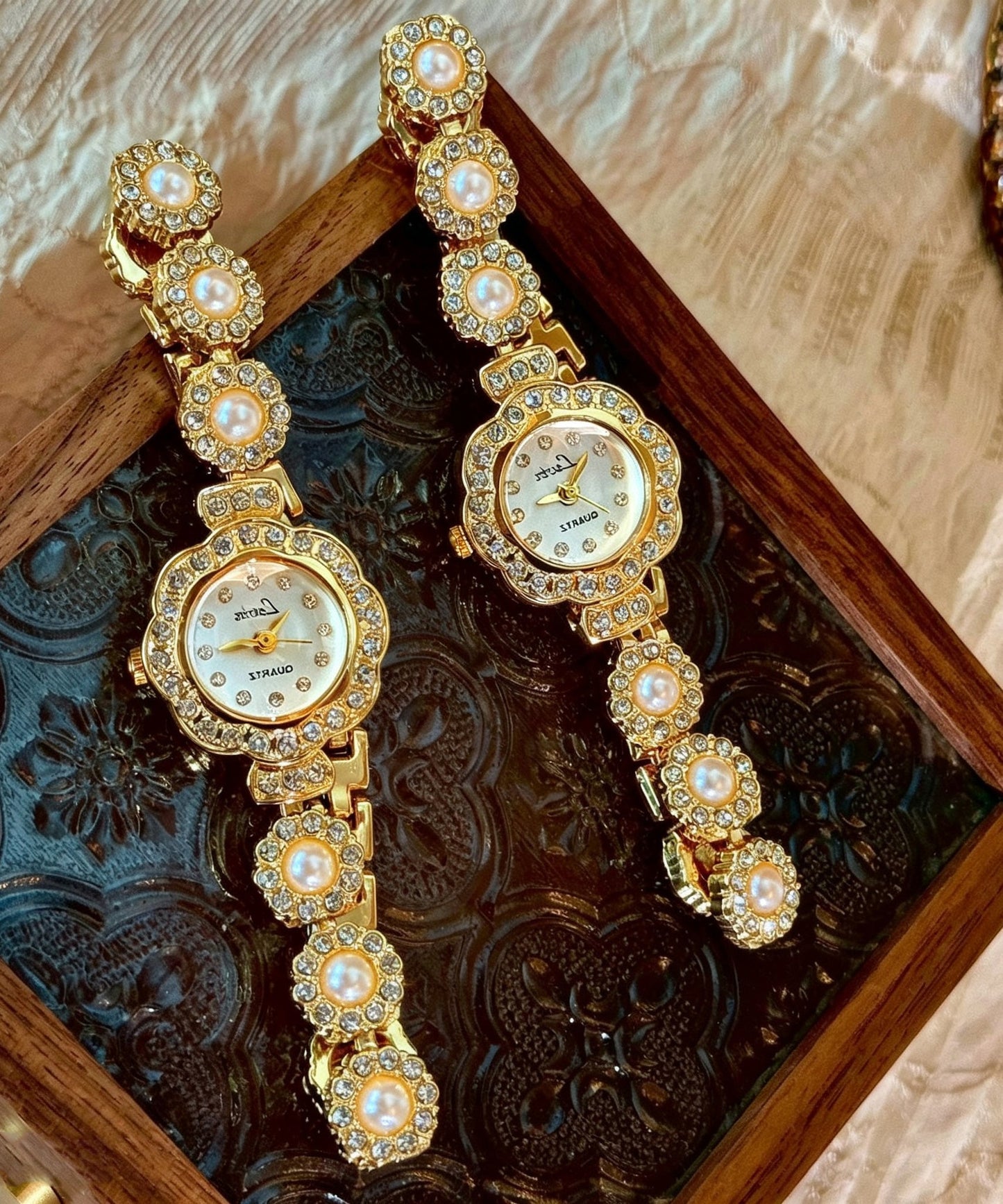 Women's Wristwatch Floral Design Pearl Accent 3