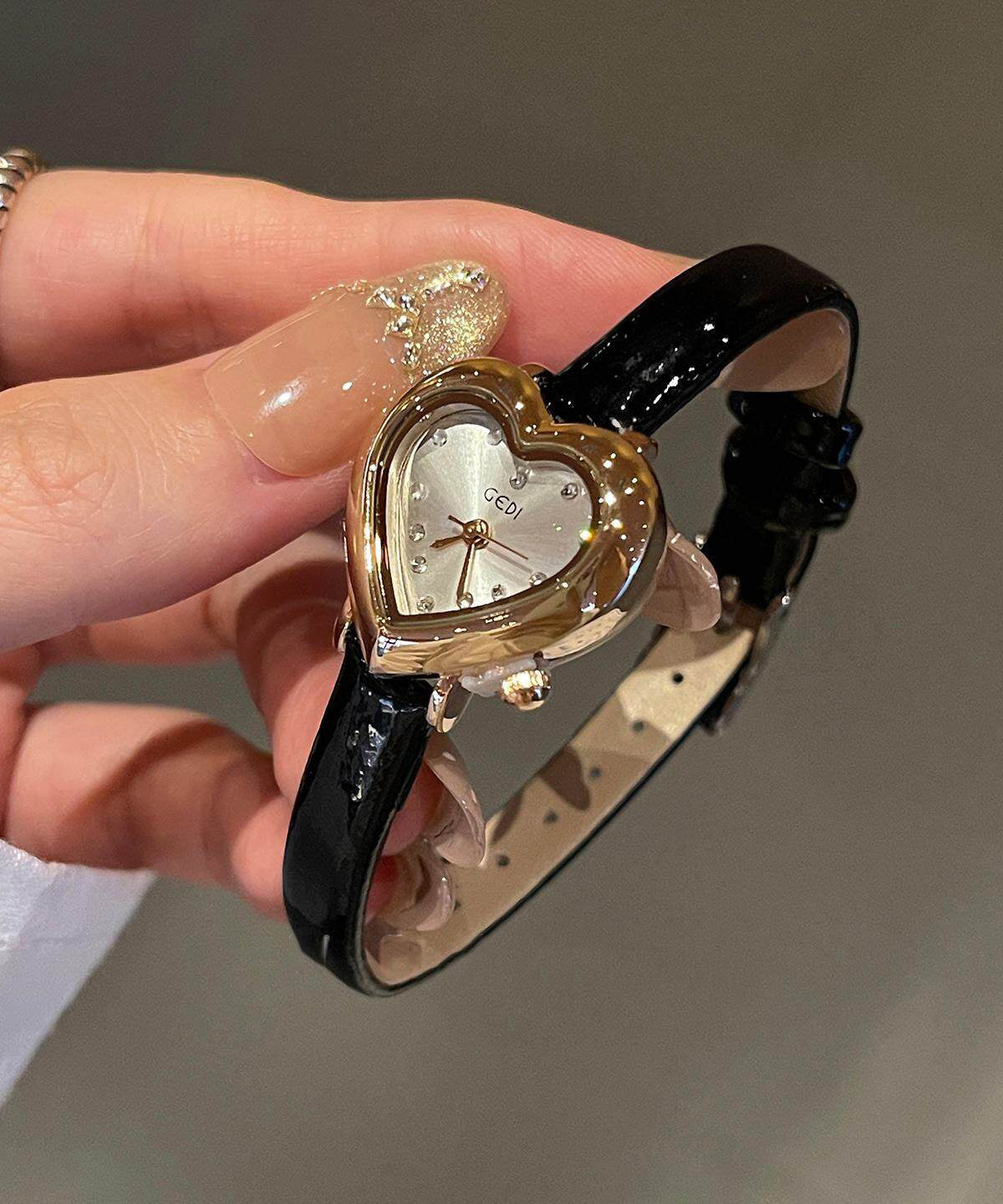 Women's Wristwatch Heart-Shaped Dial Patchwork Design 2