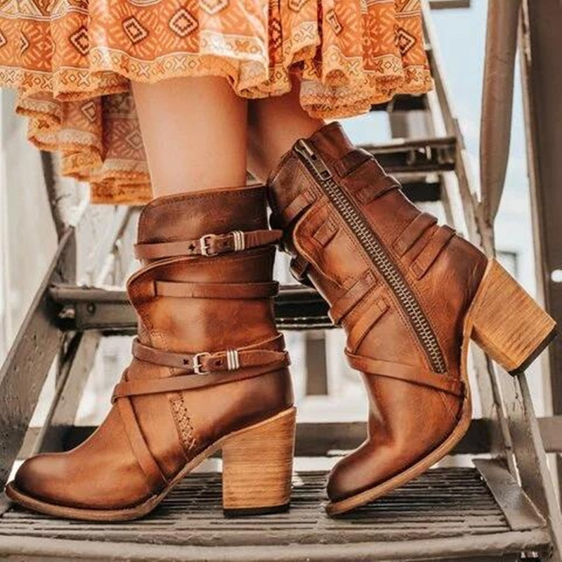 Women's Ankle Boots with Thick Heel and Weathered Detail