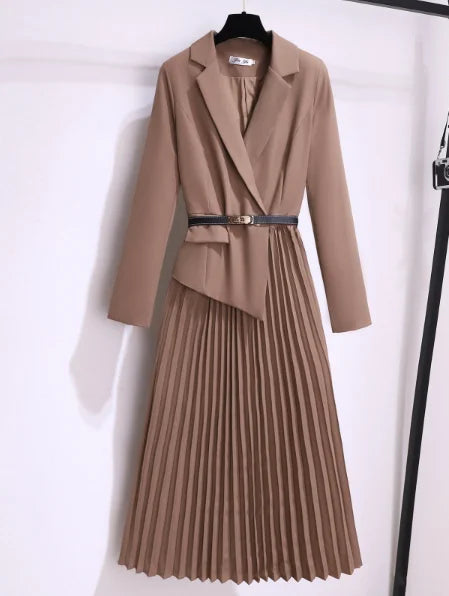 Women's Blazer Dress With Plissé And Belt
