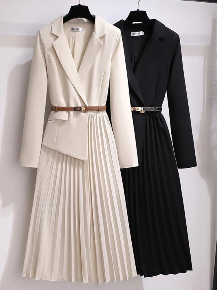 Women's Blazer Dress With Plissé And Belt