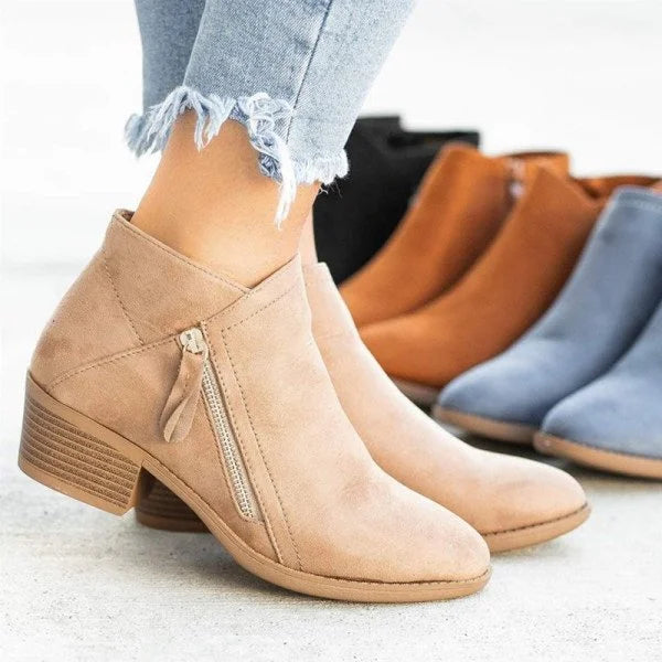 Women's Boots with Anatomical Support