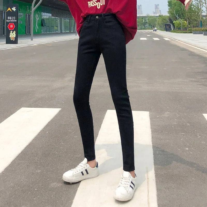 Women's Classic Stretch Jeans