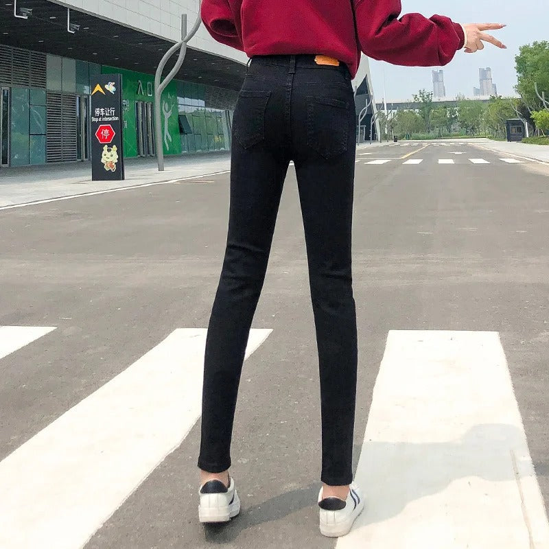 Women's Classic Stretch Jeans