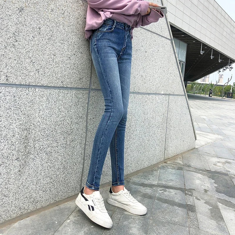 Women's Classic Stretch Jeans