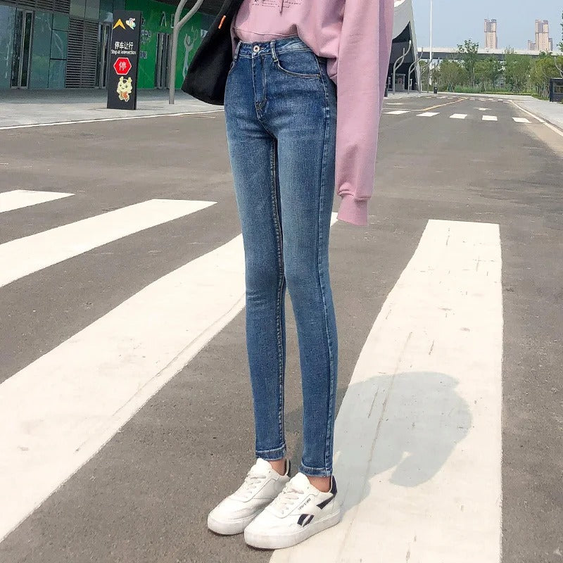 Women's Classic Stretch Jeans