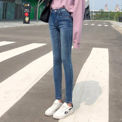 Women's Classic Stretch Jeans