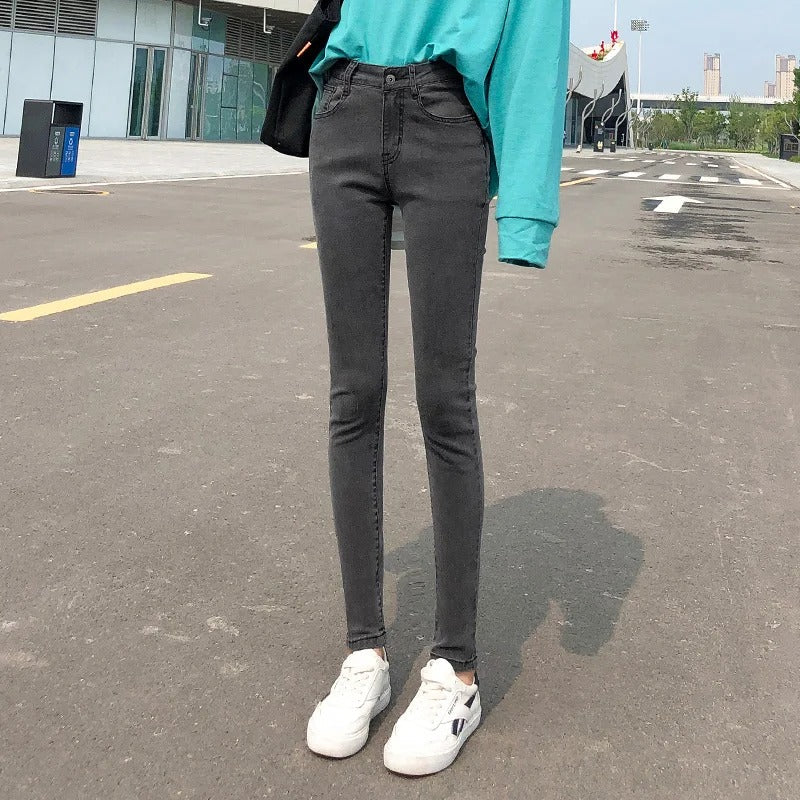Women's Classic Stretch Jeans