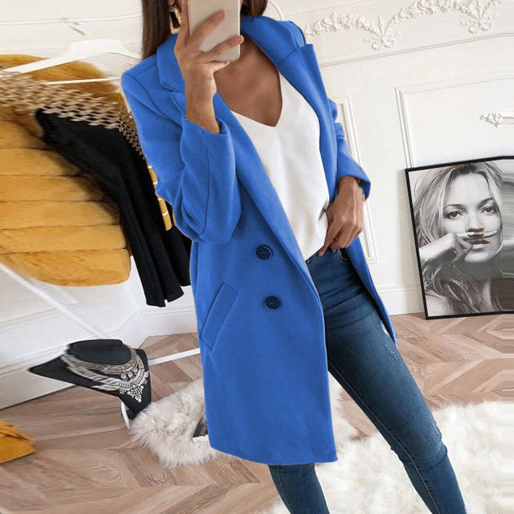 Women's Cloak Jacket with Turned Collar and Practical Pockets for All Seasons