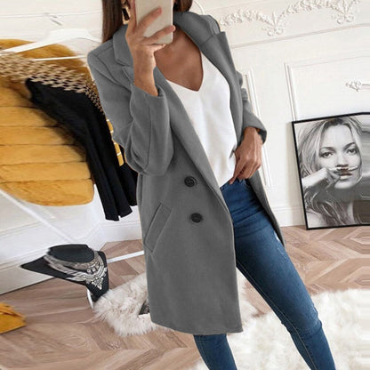 Women's Cloak Jacket with Turned Collar and Practical Pockets for All Seasons