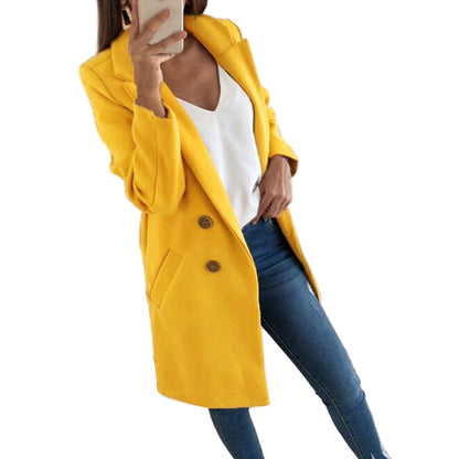 Women's Cloak Jacket with Turned Collar and Practical Pockets for All Seasons
