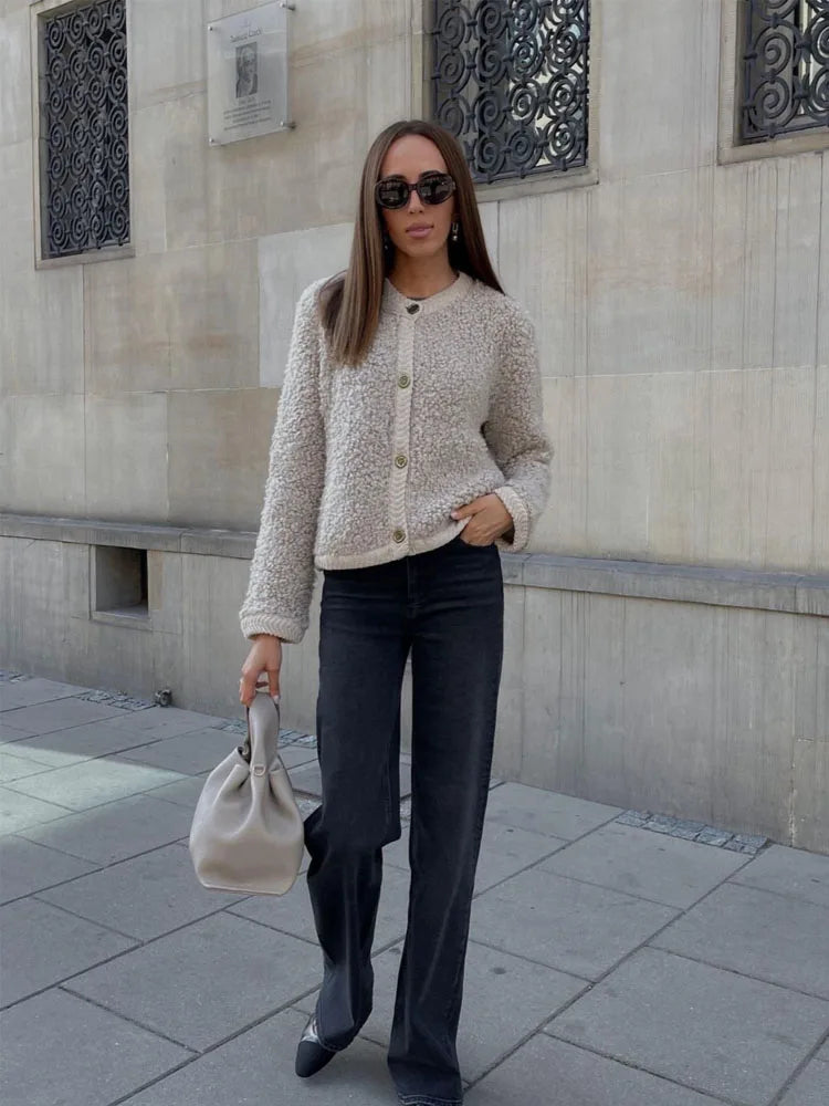 Women's Coat With Versatile Design