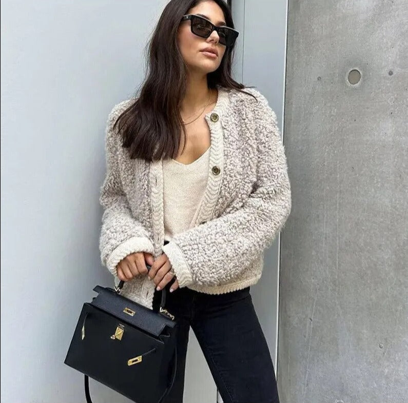 Women's Coat With Versatile Design