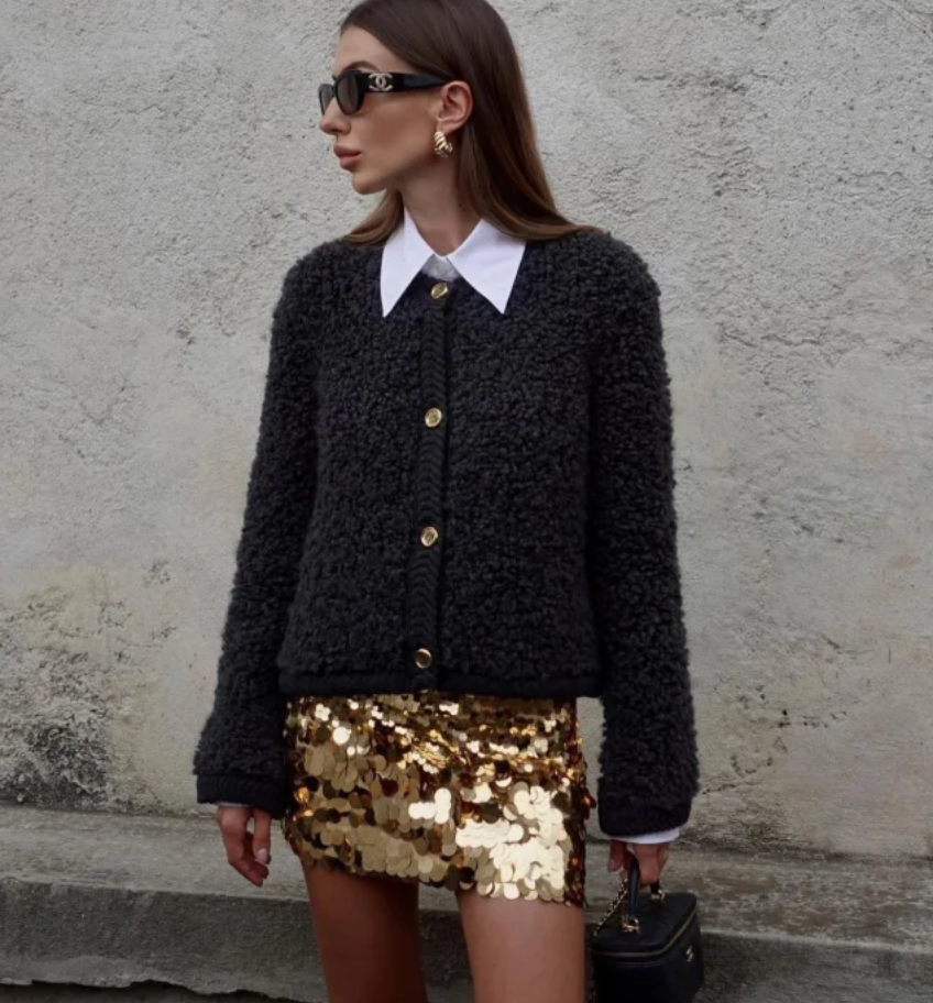 Women's Coat With Versatile Design