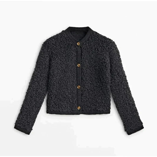 Women's Coat With Versatile Design
