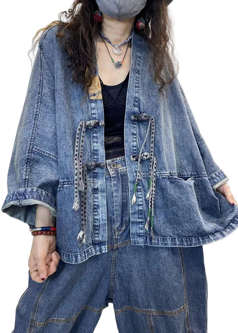 Women's Denim Jacket With V-Neck And Long Sleeves