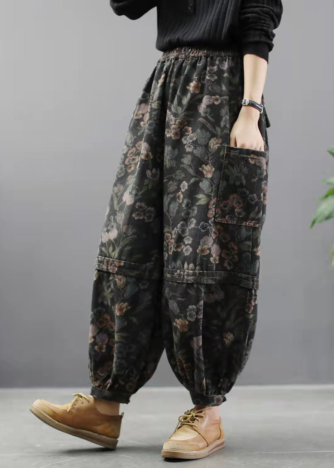 Women's Denim Trousers with Print and Lantern Style