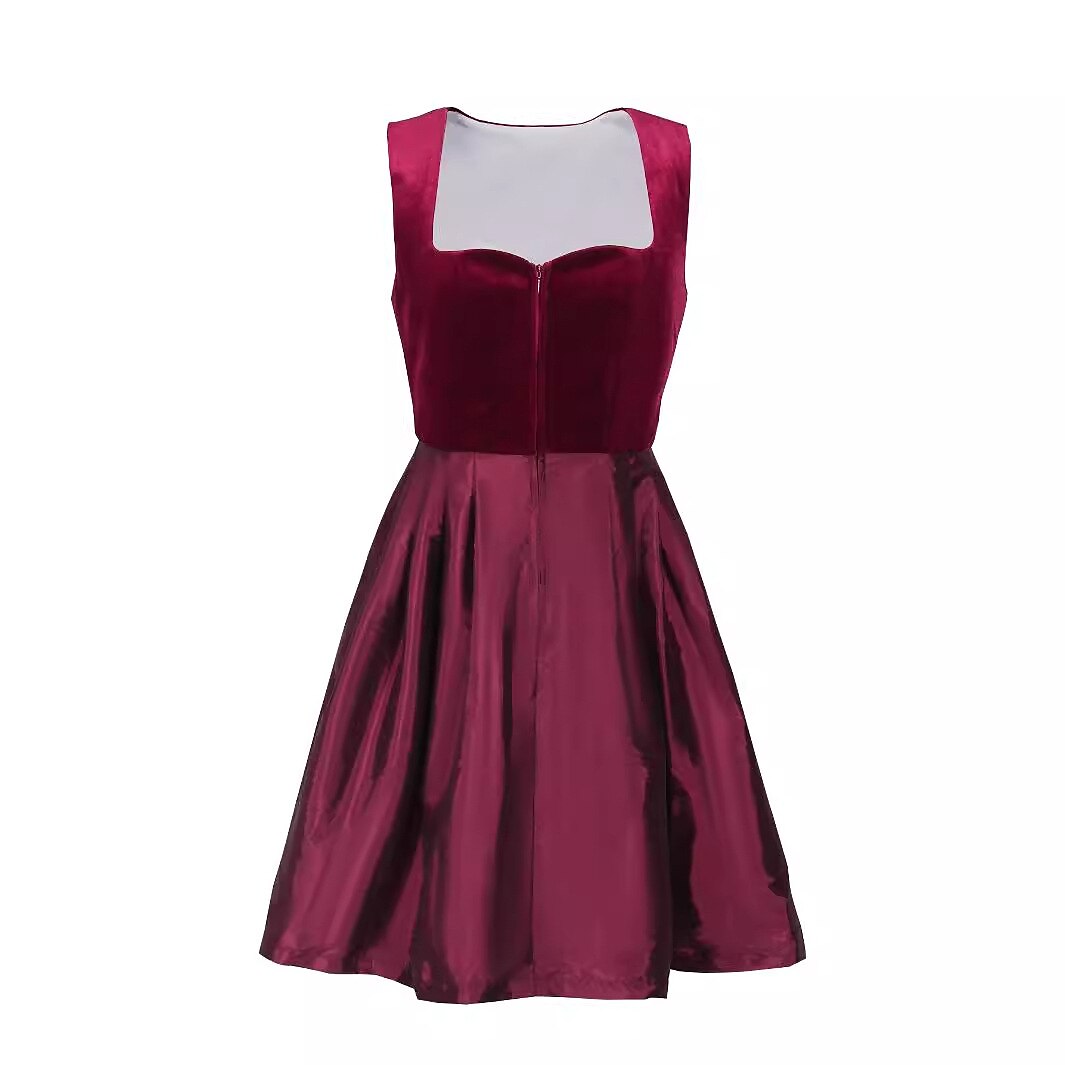 Women's Dirndl Dress With Floral Embroidery And Schürze For Oktoberfest