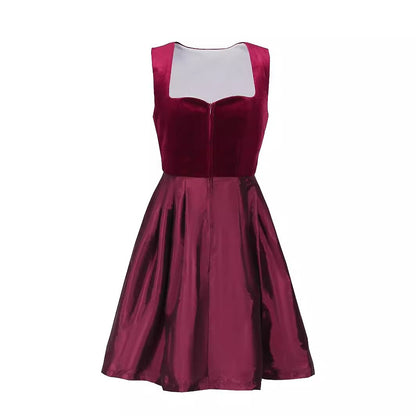 Women's Dirndl Dress With Floral Embroidery And Schürze For Oktoberfest