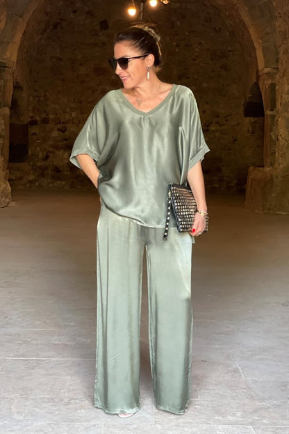 Women's Dress Set with Blouse and Pants, Luxury and Comfortable Fit