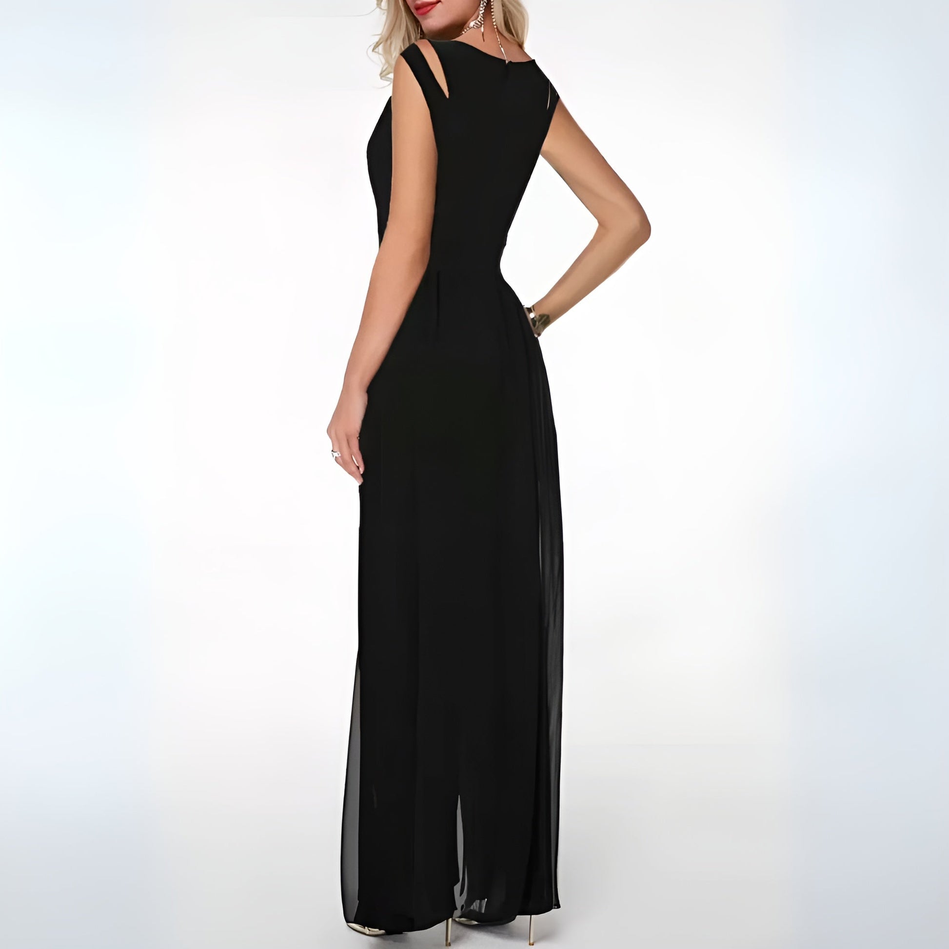 Women's Dress with Waist Belt and Timeless Design