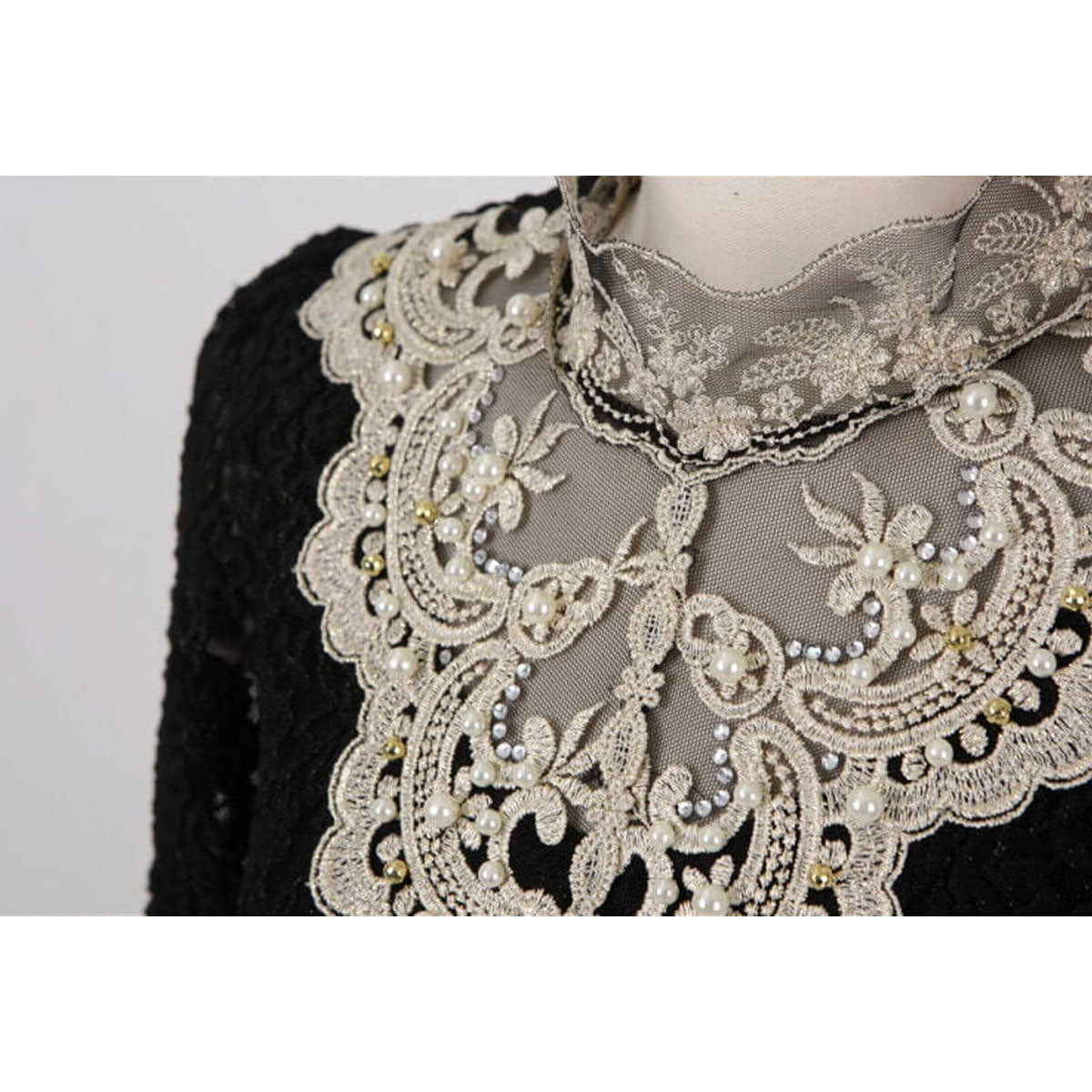 Women's Embroidered Blouse