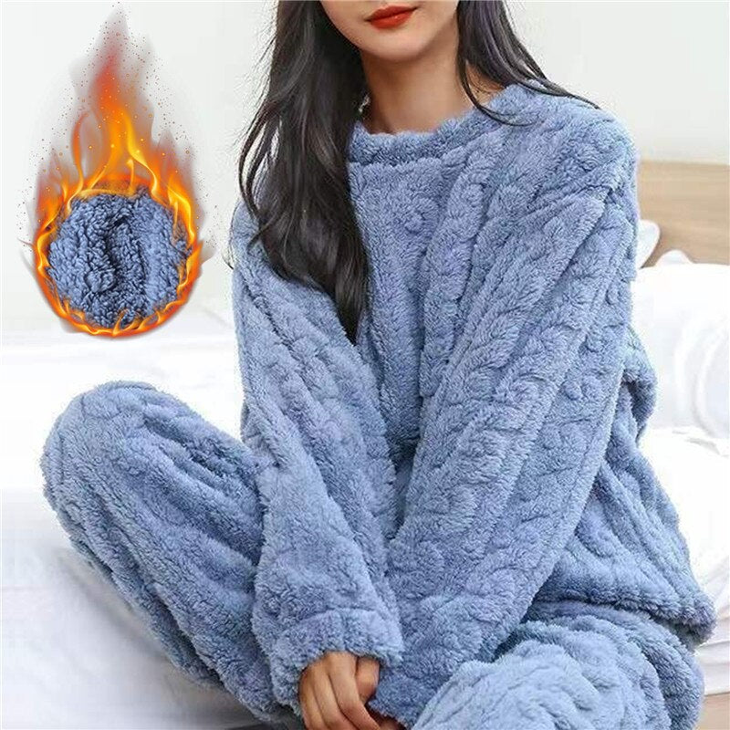 Women's Fleece Pyjama Set Warm and Comfortable for Nightwear