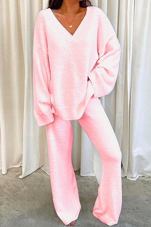 Women's Loungewear Set with V-neck and Bat Sleeves