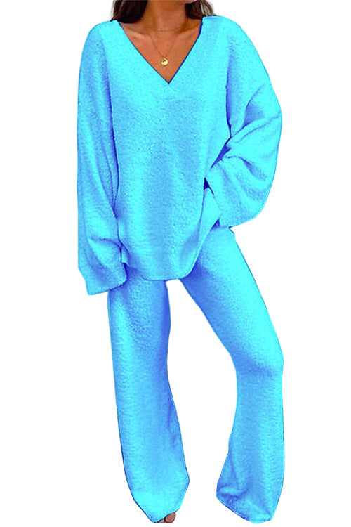 Women's Loungewear Set with V-neck and Bat Sleeves