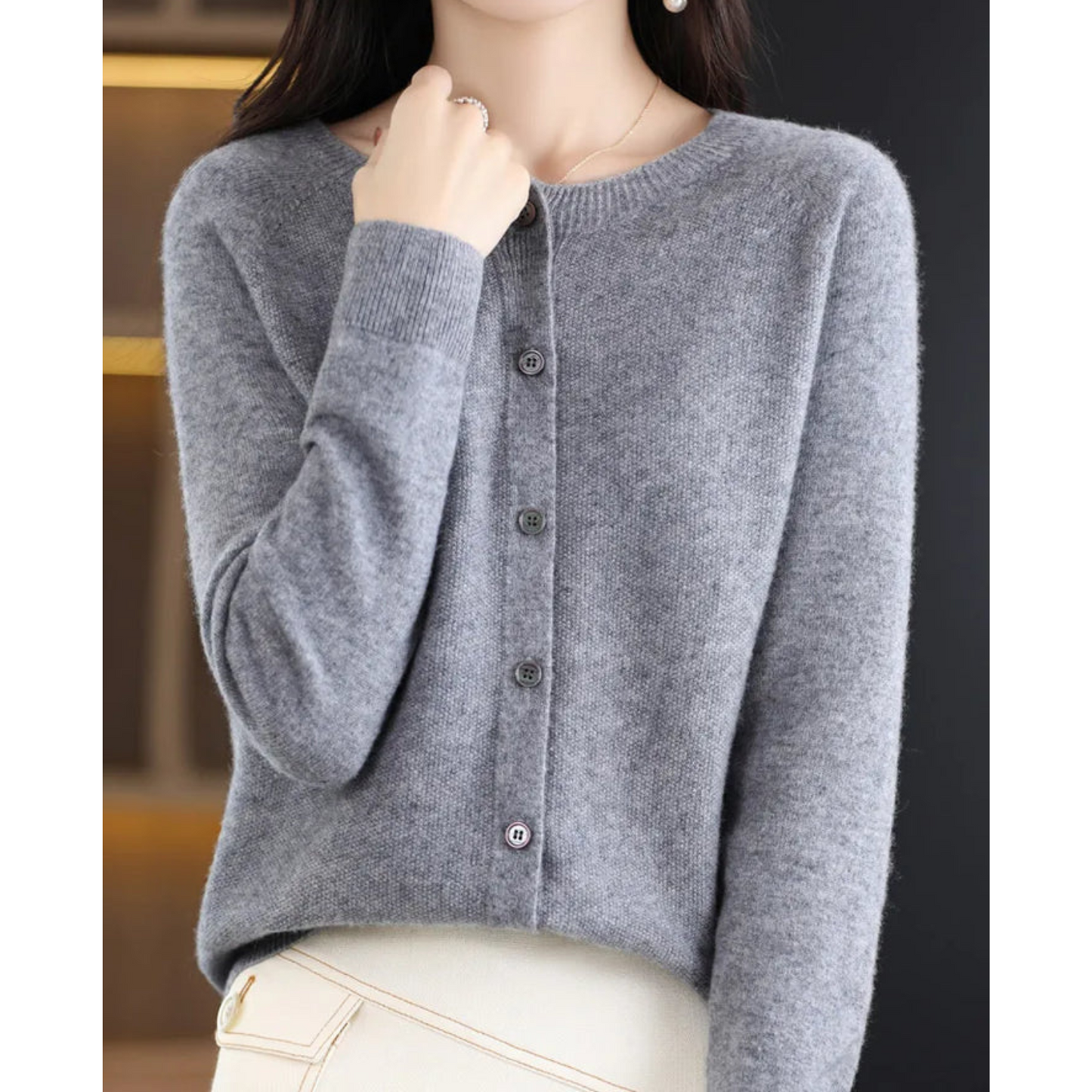 Women's O-neck Wool Cardigan for Winter Look
