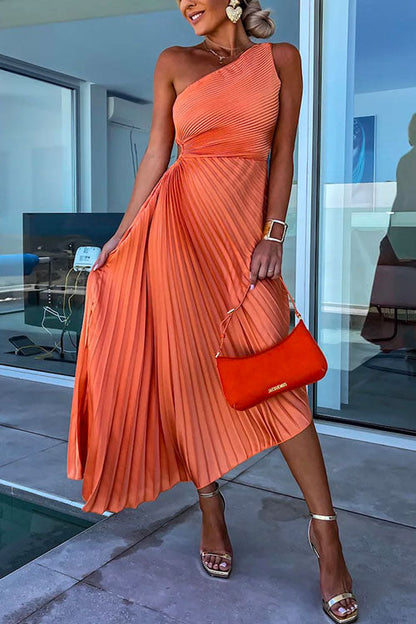 Women's One-Shoulder Party Dress With Cut-out Waist