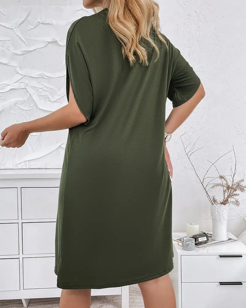 Women's Refined Dress with V-Ausschnitt and Modern Style