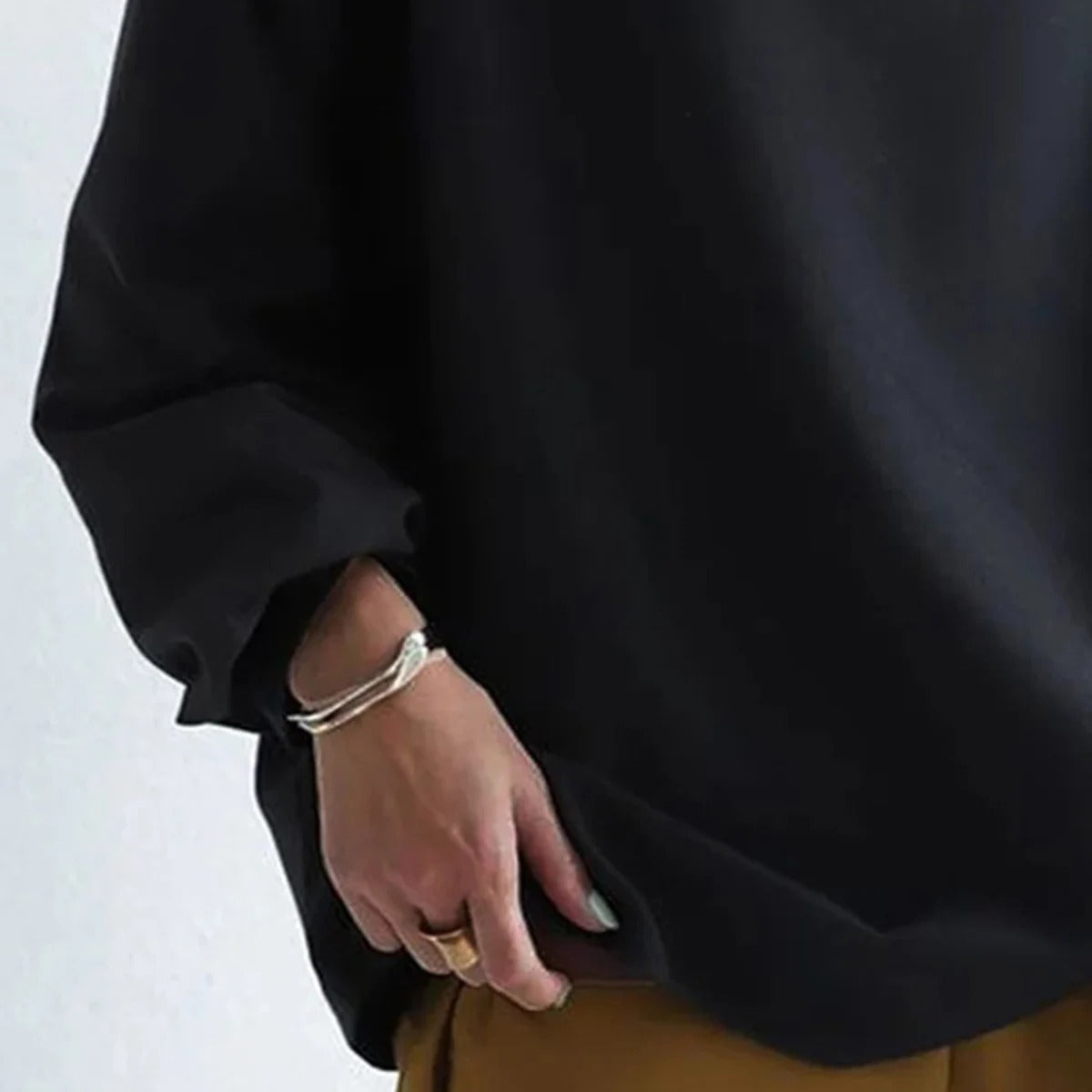 Women's Round Neck Sweatshirt Relaxed Fit