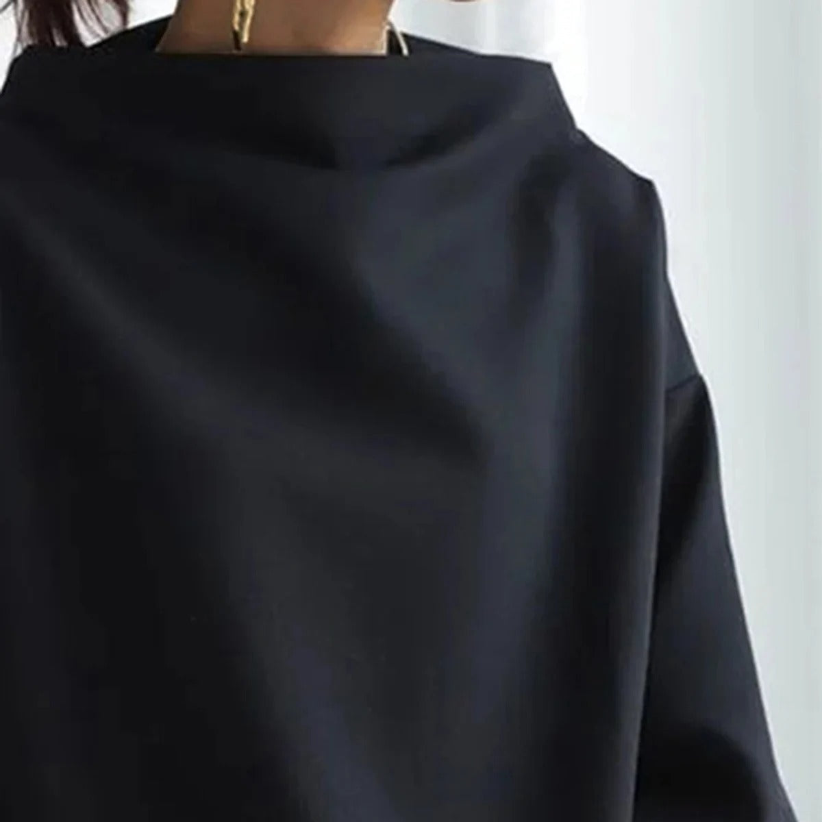 Women's Round Neck Sweatshirt Relaxed Fit