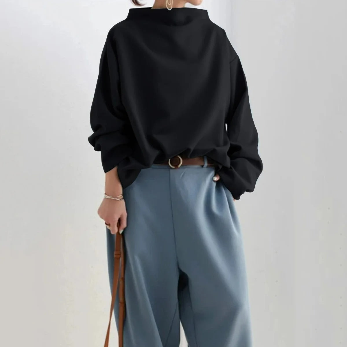 Women's Round Neck Sweatshirt Relaxed Fit