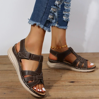 Women's Sandals Comfortable With Wide Straps - Lightweight Design With Soft Foot Arch Support