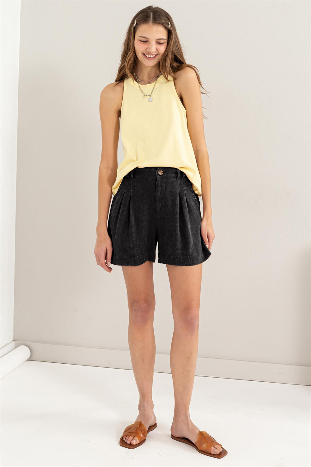 Women's Short Pants High Waist Pleats